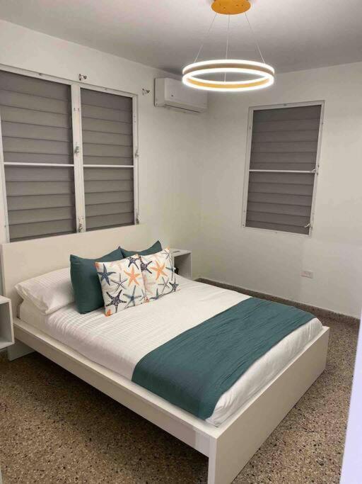 סן חואן 3 Bd By Airport El Yunque Walk To The Beach מראה חיצוני תמונה